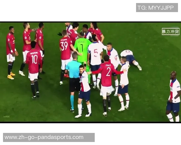 英格兰足球场上的搞笑球星们：从踢空门到误伤队友的精彩瞬间