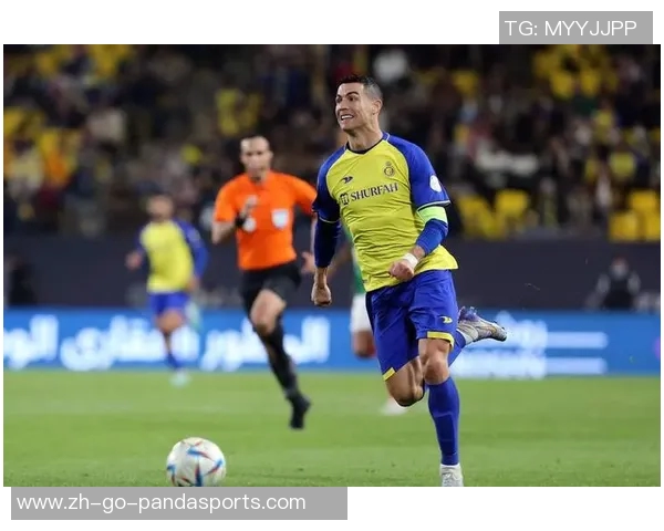 现世界足球球星年薪排名揭晓 谁是最高收入的球员及其收入来源分析